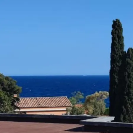 Apartment Studio Cosy Vue Mer A Deux Pas Du Port Santa Lucia - Raphael