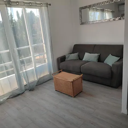 Apartment Studio Cosy Vue Mer A Deux Pas Du Port Santa Lucia - Raphael Saint-Raphael (Var)